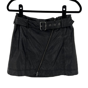 Free People Feelin Fresh Vegan Mini Skirt in Black OB652915